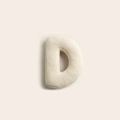 Buntes Alphabet-Kissen als Dekoration