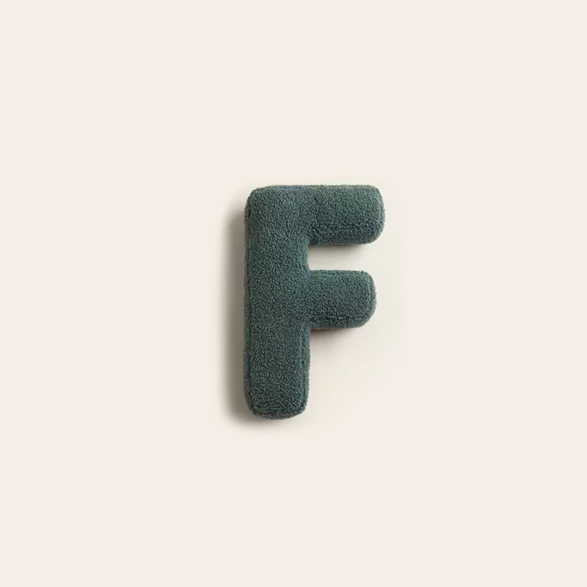 Buntes Alphabet-Kissen als Dekoration