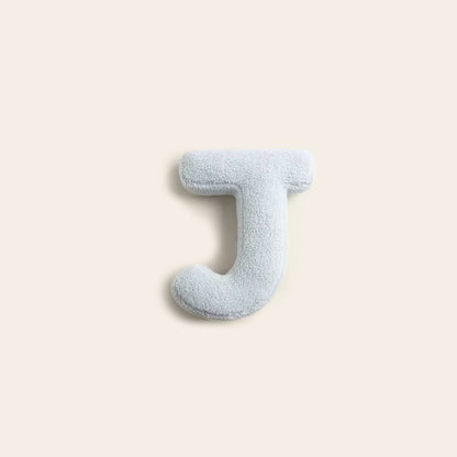 Buntes Alphabet-Kissen als Dekoration