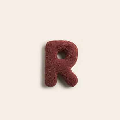 Buntes Alphabet-Kissen als Dekoration
