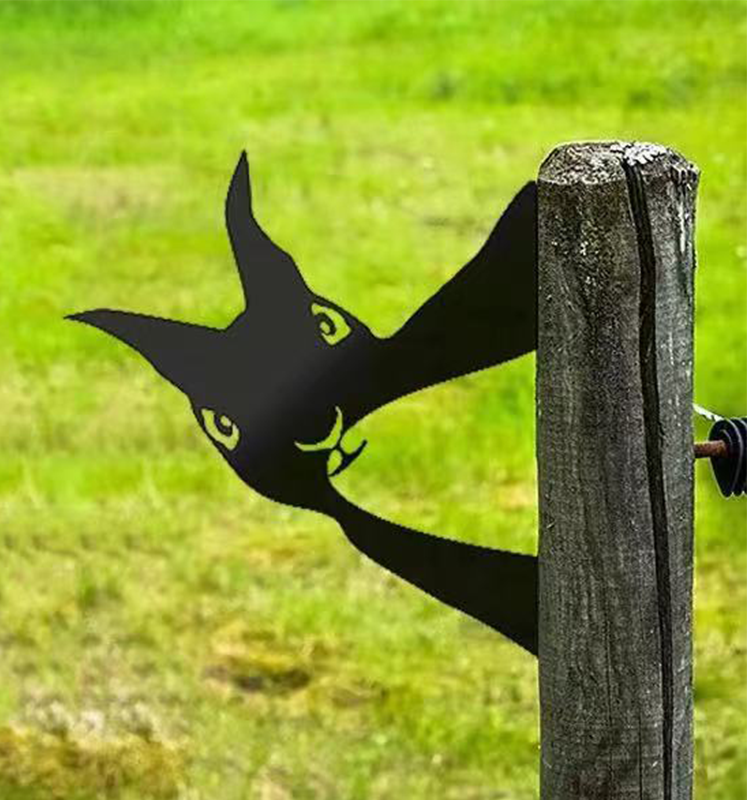 Rustikale Gartendekoration aus Metall im Landhausstil
