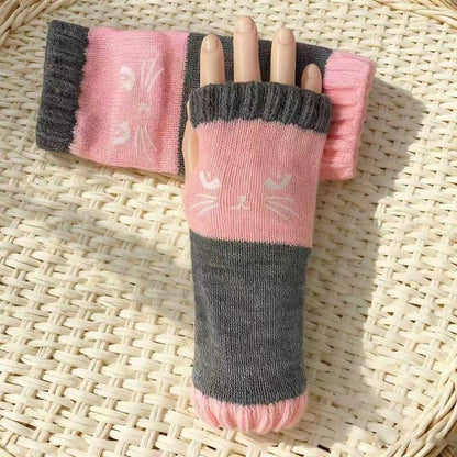 Kuschelige Strickhandschuhe mit Katzenmotiv