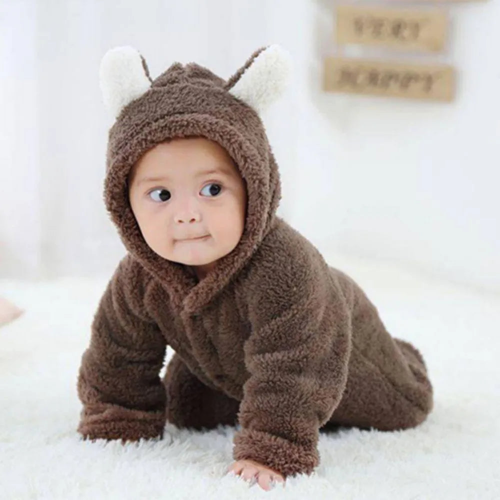 Niedlicher Babybody mit Bärenmuster