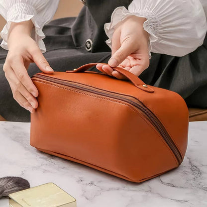 Makeup Travel Pouch - Halri