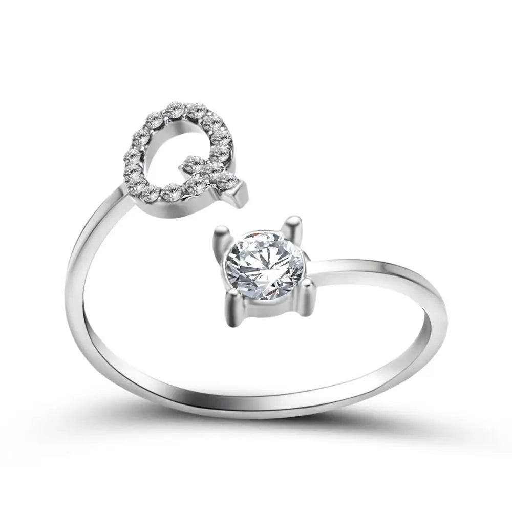 Personalisierter, zarter Diamantring mit Initialen