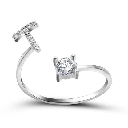 Personalisierter, zarter Diamantring mit Initialen