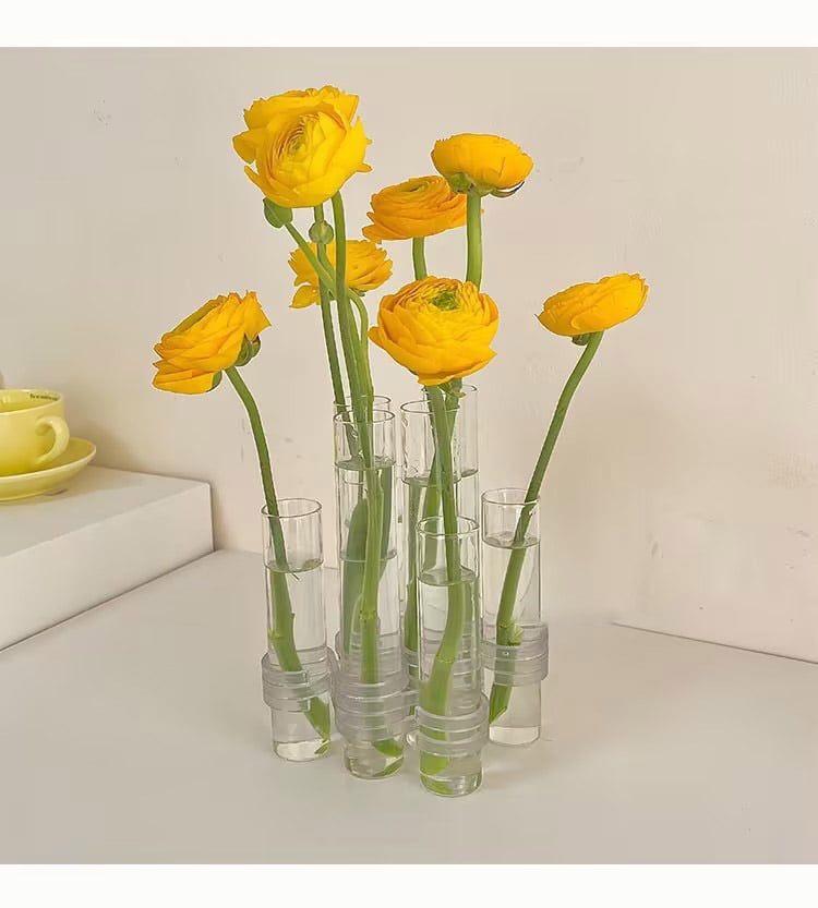 Verstellbare florale Glasvase mit Scharnieren