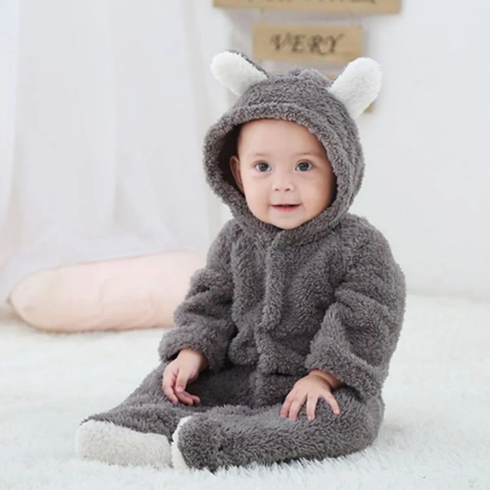 Niedlicher Babybody mit Bärenmuster