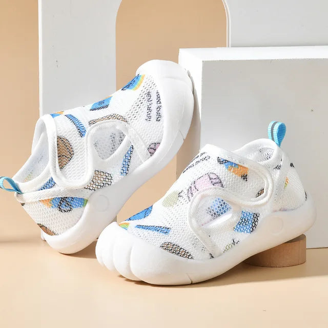 Bequeme Sommersandalen für Kinder mit weichem Mesh-Obermaterial 