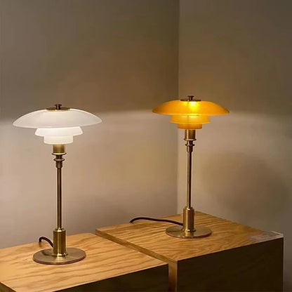 LED-Schreibtischlampe im nordischen Stil