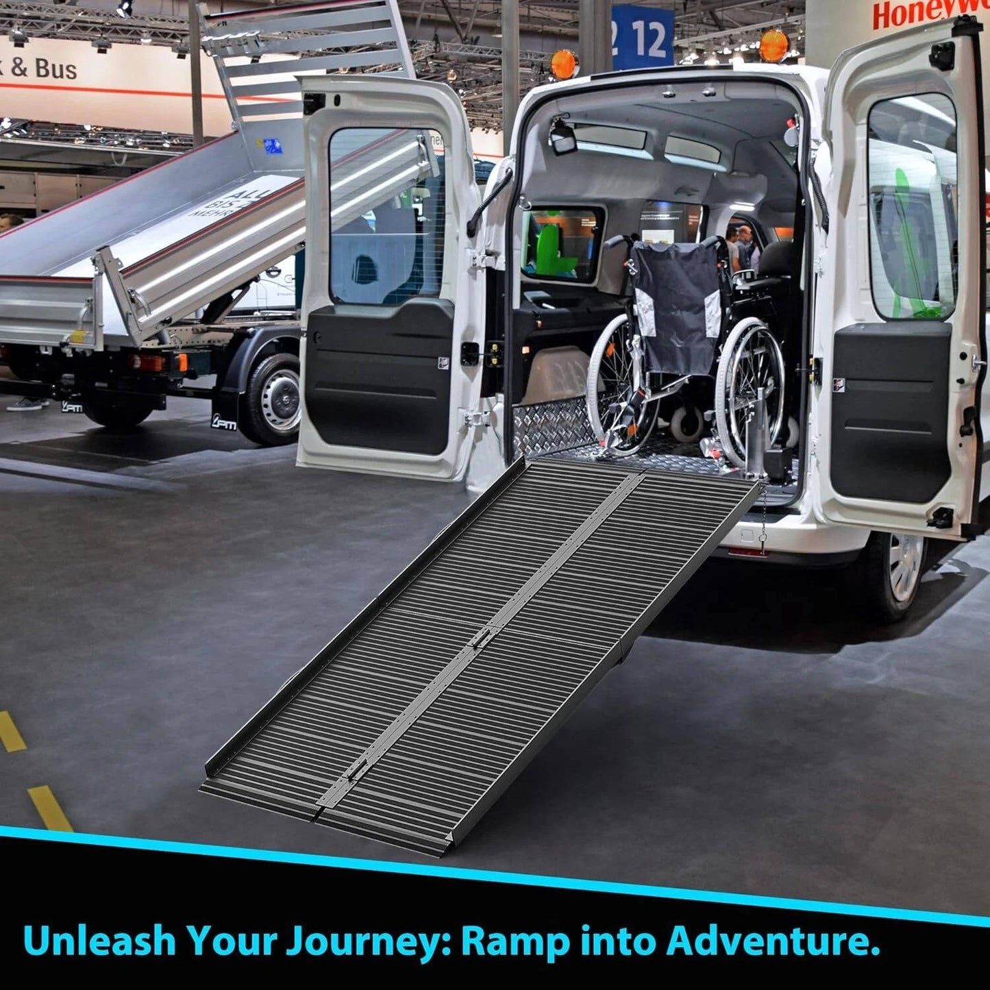 Compact Lightweight Folding Ramp Non-Slip 600lb Capacity