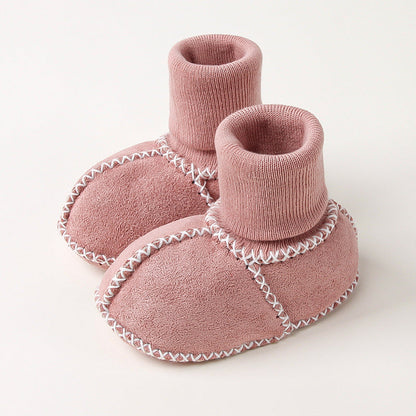 Warme Babyschuhe aus weichem Wildleder