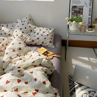 Romantic Heart Pattern Bedding Set - Halri