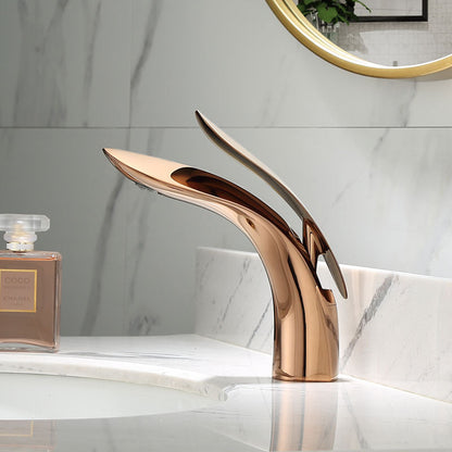 Halri | Elegant High End Bathroom Faucet - Halri