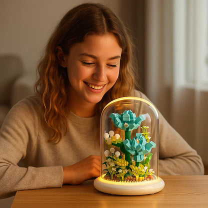 Schöner Glasblock mit Blumendekor