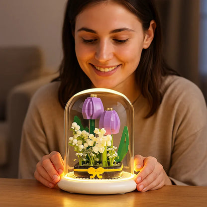 Schöner Glasblock mit Blumendekor